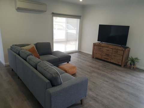 123 Wilson - Arapiles - Port Augusta Accommodation 0