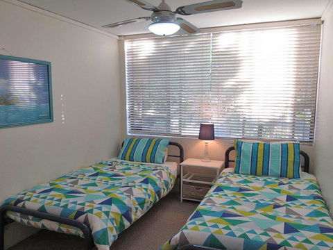 13 'Harbourside', 3-7 Soldiers Point Road - Fantastic Waterfront Unit - Port Augusta Accommodation 3