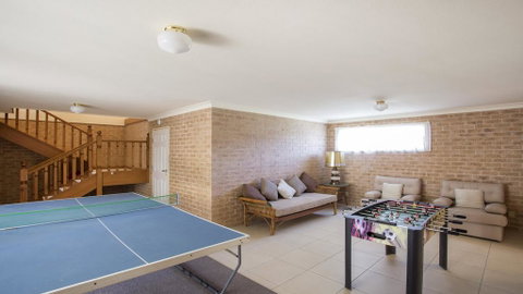 143 Mitchell Pde - Magnificent Outlook - Port Augusta Accommodation 1