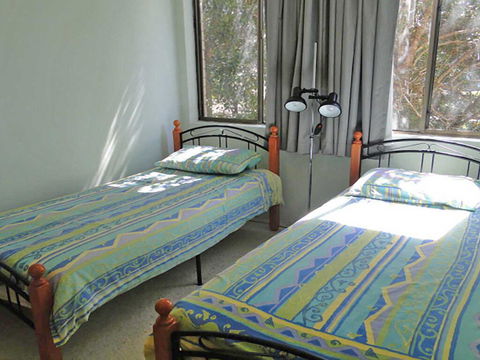 15 'Harbourside' 3-7 Soldiers Point Road - Right On The Waterfront - Port Augusta Accommodation 3