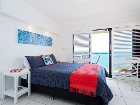 2 'Lanimer' 14 Mitchell Street - Beautiful Waterfront Property With Spectacular Views - Port Augusta Accommodation 1