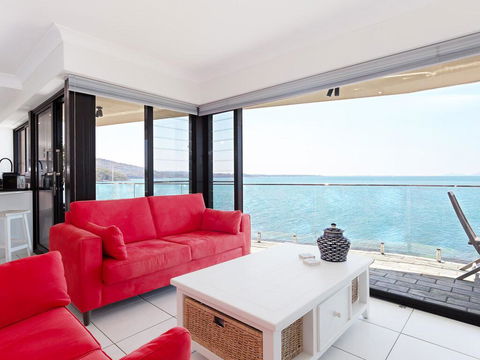 2 'Lanimer' 14 Mitchell Street - Beautiful Waterfront Property With Spectacular Views - Port Augusta Accommodation 0