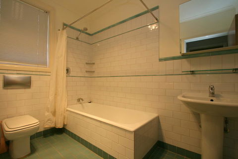 2 Munyang Street, Jindabyne - Port Augusta Accommodation 2