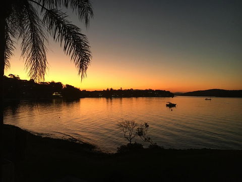 2 The Shores Soldiers Point - Waterfront - Uninterrupted Water Views INCLUDING ALL LINEN & TOWELS, Free Wi-Fi - Port Augusta Accommodation 3