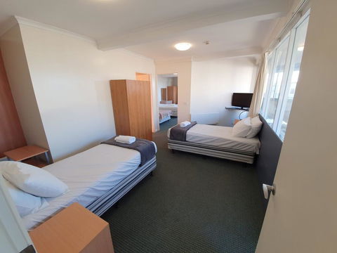 20 Lakeview Plaza - Port Augusta Accommodation 3