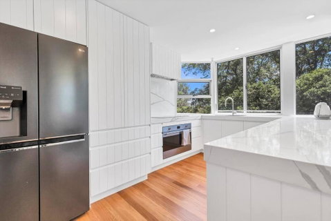 BEACH01- Mooloolaba Beachfront Apartment With Private Pool - Port Augusta Accommodation 3