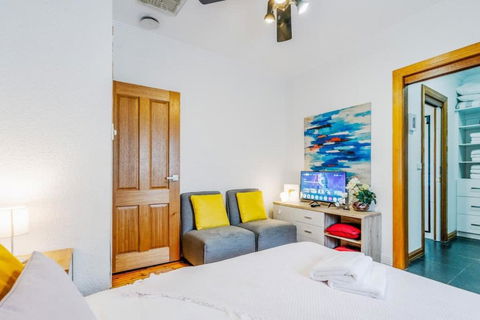 Cozy 3 BR Family Home In Mentone - Port Augusta Accommodation 4