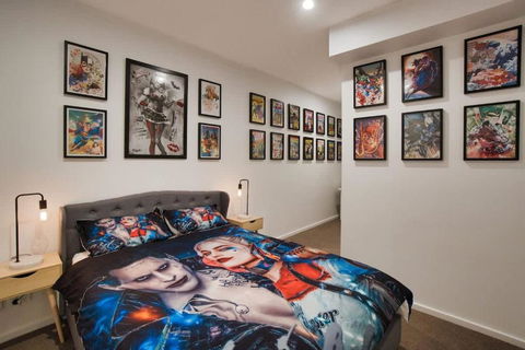 DC Vs Marvel Theme Ft Arcade Machine Pool Gym Sauna BBQ - Port Augusta Accommodation 3