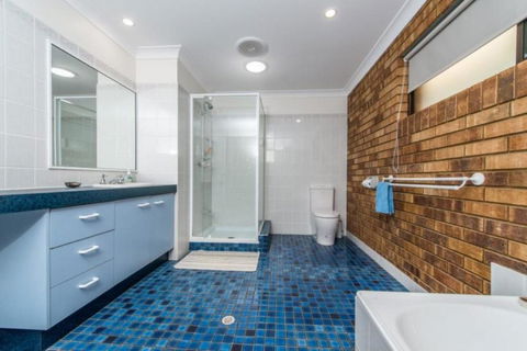 33 George Nothling Drive - Port Augusta Accommodation 0