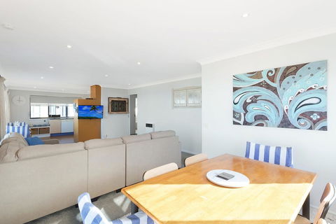 45 Hillside Cres Beach House - Port Augusta Accommodation 3