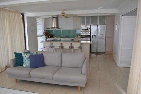 5,  Apartment On The Esplanade - Port Augusta Accommodation 1