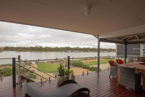 64 Marina Way, Mannum - Port Augusta Accommodation 3