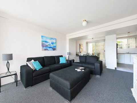 9 Cirrus @ Fingal Bay - Port Augusta Accommodation 1