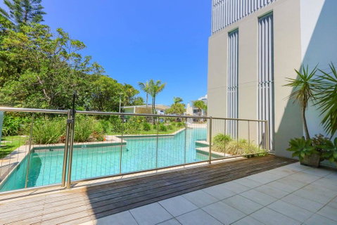 A Deluxe Swim Up - Drift Apartments South - Port Augusta Accommodation 1