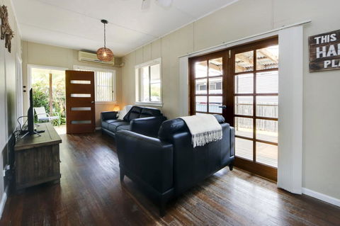 A Reel Teal - Port Augusta Accommodation 3