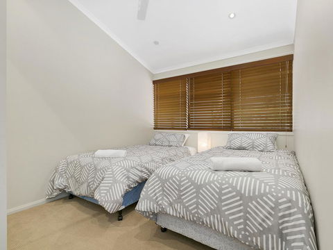 A Superb Location For Enjoying The Best Of Noosa - Unit 2/69 Noosa Parade - Port Augusta Accommodation 1