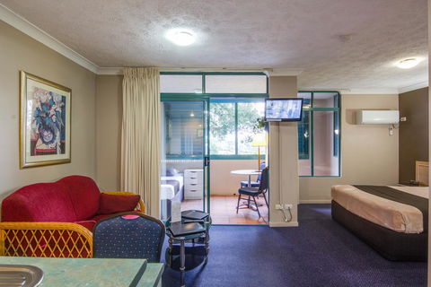 AAA Airport Albion Manor Apartments And Motel - Port Augusta Accommodation 3