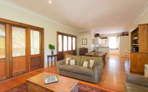 Abaleen House - Port Augusta Accommodation 3