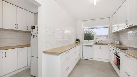 ABSOLUTE BEACHFRONT - FRANKSTON - Port Augusta Accommodation 2