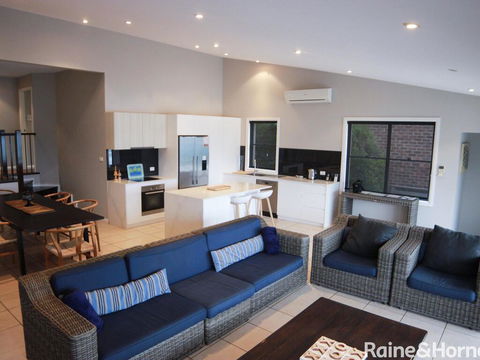 Absolutely Avoca - 114a Avoca Drive, Avoca Beach - Port Augusta Accommodation 2