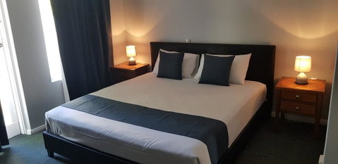 Adelaide Pulteney Motel - Port Augusta Accommodation 0