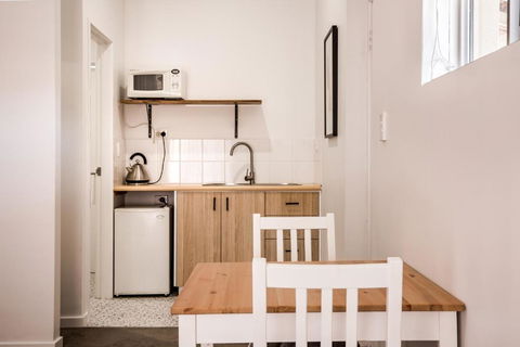 EM Apartments - Port Augusta Accommodation 4