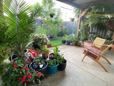 ENTIRE HOME IN WERRIBEE,BEST POSSIBLE LOCATION YOU CAN FIND - Port Augusta Accommodation 1