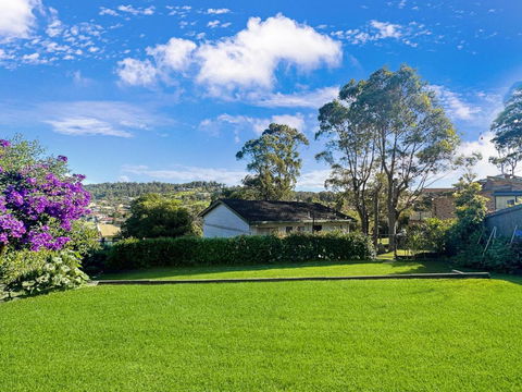 Fab 3-Bed Stay With Great Outdoors & Water Views - Port Augusta Accommodation 0