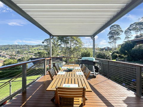 Fab 3-Bed Stay With Great Outdoors & Water Views - Port Augusta Accommodation 2