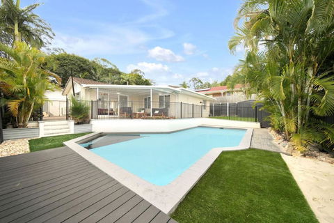 Family Escape Serene Oasis With Pool And AC - Port Augusta Accommodation 0