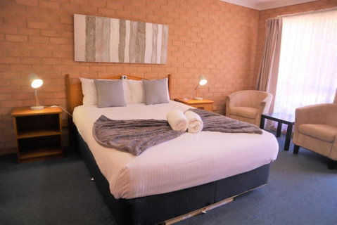 Golden Chain Aalana Motor Inn - Port Augusta Accommodation 3