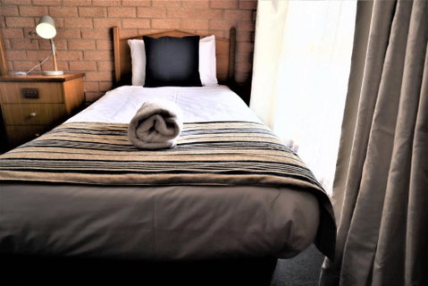 Golden Chain Aalana Motor Inn - Port Augusta Accommodation 1