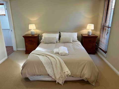 Grand Retreat In Peaceful Street - Port Augusta Accommodation 2