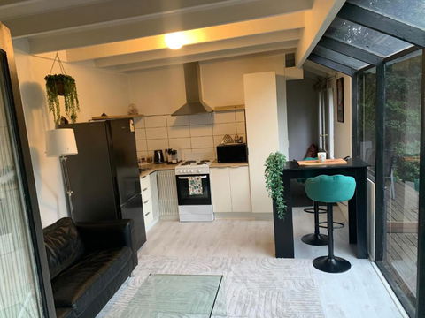 Green Forrest Cottage - Port Augusta Accommodation 3