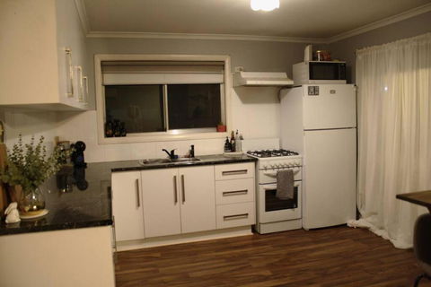 Gum Lodge, Gateway To The Murray - Port Augusta Accommodation 3