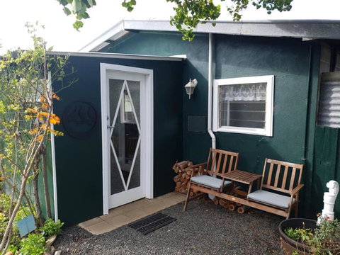 Handsome Hills Dairy Retreat - Port Augusta Accommodation 0