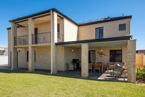 Happy Daze - Port Augusta Accommodation 1