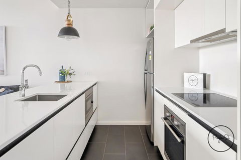 Happy Honeysuckle - WiFi Included - Port Augusta Accommodation 1