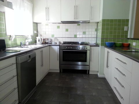 HEALESVILLE GETAWAY - Port Augusta Accommodation 2