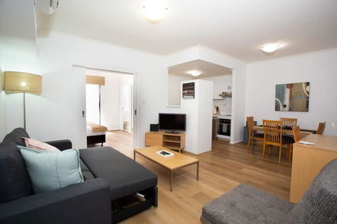 Holiday Apartment With Pool And WiFi - Port Augusta Accommodation 0