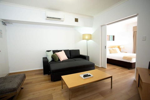 Holiday Apartment With Pool And WiFi - Port Augusta Accommodation 3