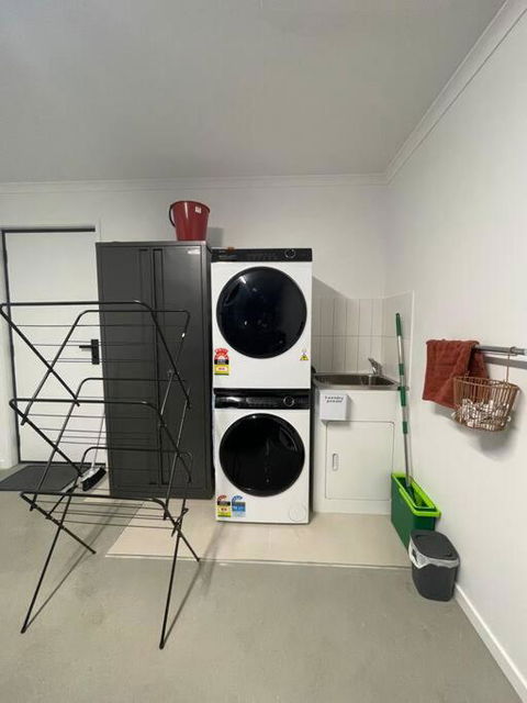 Home In Brighton - Port Augusta Accommodation 3