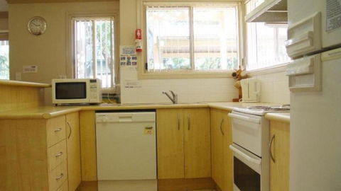 Idyllic Seaside Hideaway - Port Augusta Accommodation 2