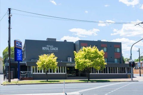 Adelaide Royal Coach - Port Augusta Accommodation 0