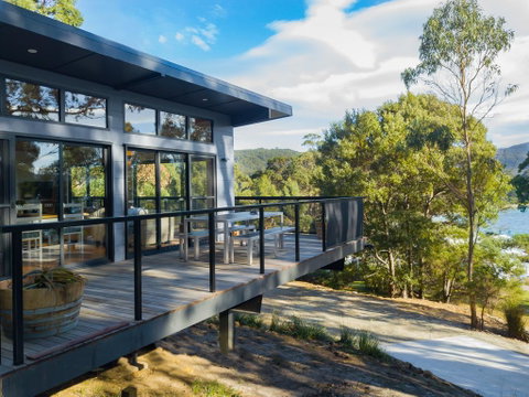 Adventure Bay Beach House - Port Augusta Accommodation 1