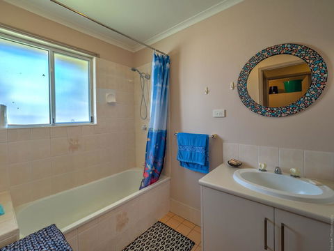 Affordable Holiday Home - Port Augusta Accommodation 3