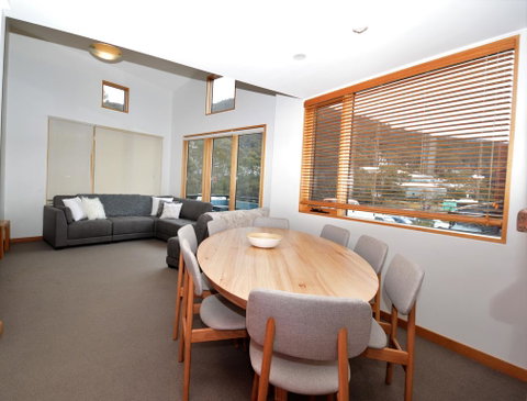 Akuna 3 - Port Augusta Accommodation 3