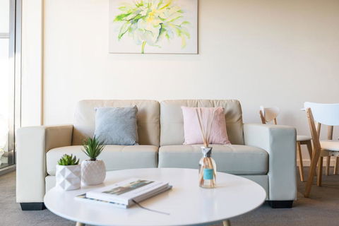 Albert Park City View Stylish 1 Bedroom Apartment - Port Augusta Accommodation 2