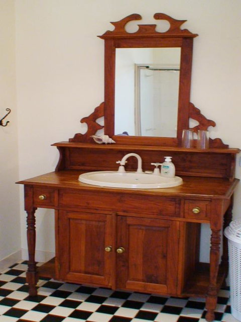 Albury Cottages - Port Augusta Accommodation 3