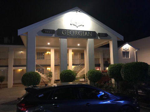 Albury Georgian Motel & Suites - Port Augusta Accommodation 1
